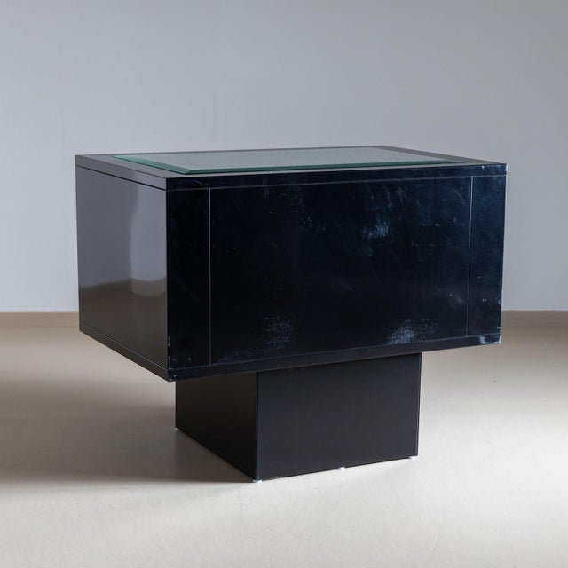 1980s Chest of Drawers and Night Stands by Matteo Thun, Italy 1980s, 3 Pieces For Sale - Image 5 of 11