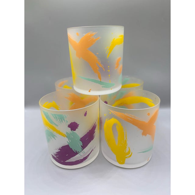 Vintage 1990s Pastel Frosted Glass Postmodern Paint Splash Rocks Cocktail Glasses- Set of 5 For Sale - Image 4 of 5