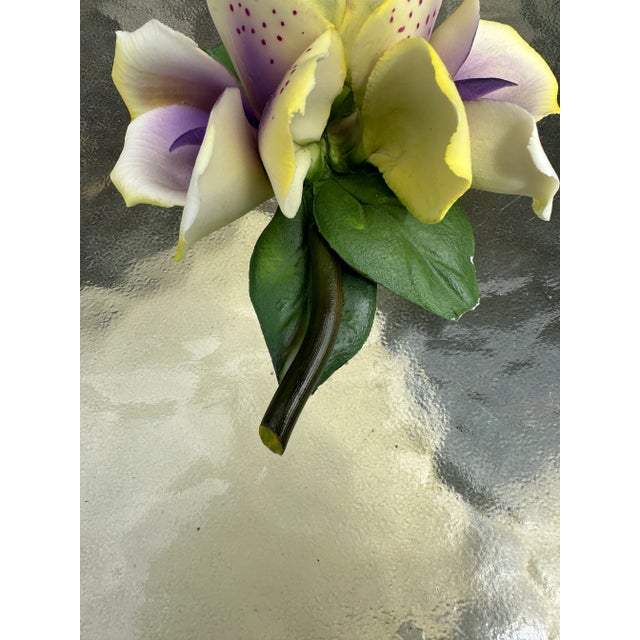 English 1970s Petite Italian Ceramic Flower For Sale - Image 3 of 8