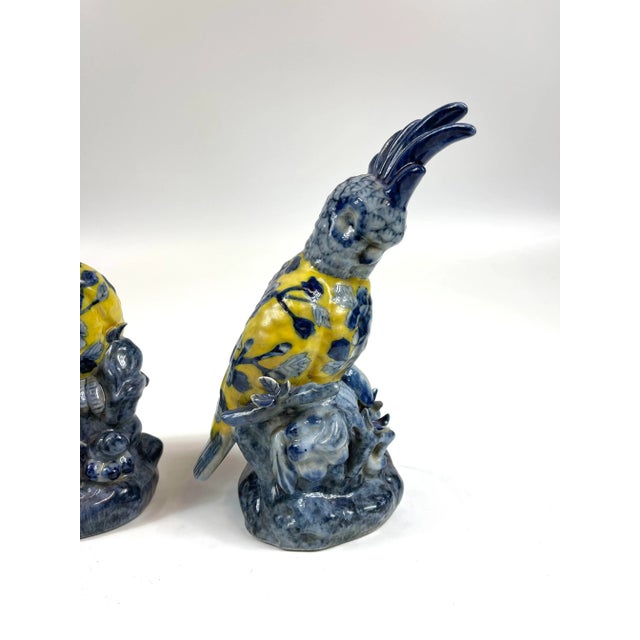 1990s Set of 2 Hand Painted Porcelain Chinoiserie Blue and Yellow Birds For Sale In San Francisco - Image 6 of 9