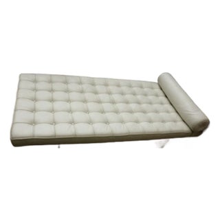 Vintage White Mid Century Barcelona Day Bed Style of Ludwig Mies Van Der Rohe For Sale
