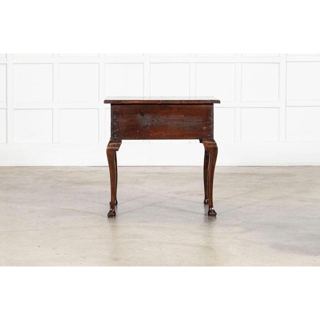 George I Walnut Kneehole Lowboy Side Table, 1720 For Sale - Image 15 of 16