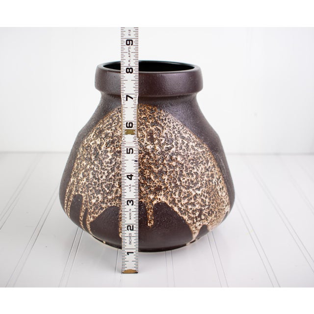 1970s Mid-Century Modern Lapid Pottery "Splat Lava" Hand-Painted Vase by Fiby For Sale - Image 14 of 16