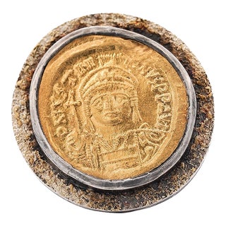 Antique 22k Yellow Gold Byzantine Empire Justinian I Coin Bezel Ring Size 9.75 For Sale