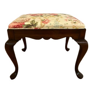 Vintage Pennsylvania House Queen Anne Cherry Footstool in Butter Yellow Floral Upholstery For Sale