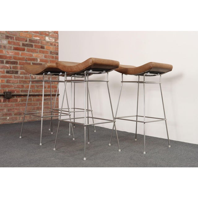 Contemporary Set of Four Brazilian Leather and Stainless Steel Bar Stools by Fernando Jaeger For Sale - Image 3 of 18