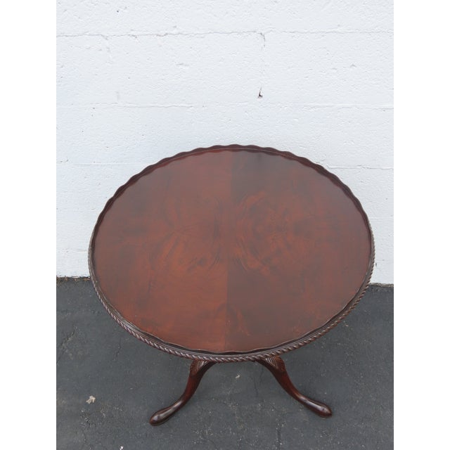 Wood Weiman Furniture Pie Crust Flame Mahogany Round Side End Table 6631 For Sale - Image 7 of 12