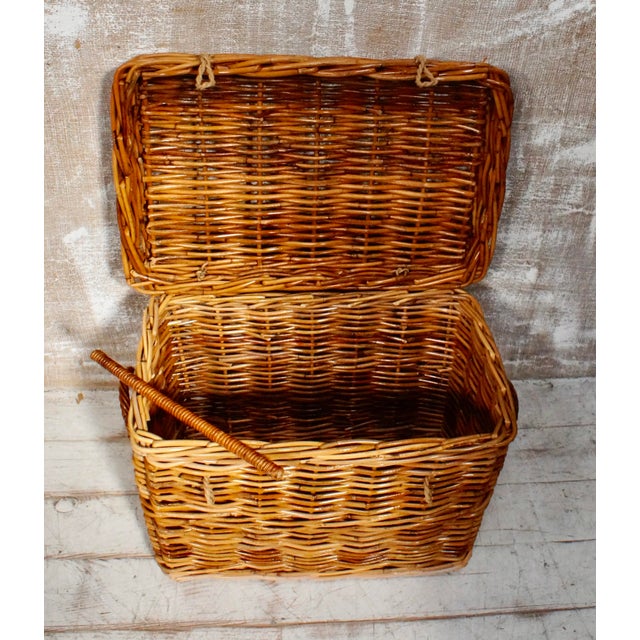 Light Yellow Vintage Wicker Log Basket, 1960 For Sale - Image 8 of 9