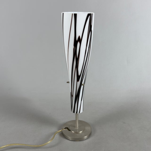 Modernist Zebra Glass and Metal Cone Table Lamp from Giorgione, 1980s For Sale - Image 4 of 12