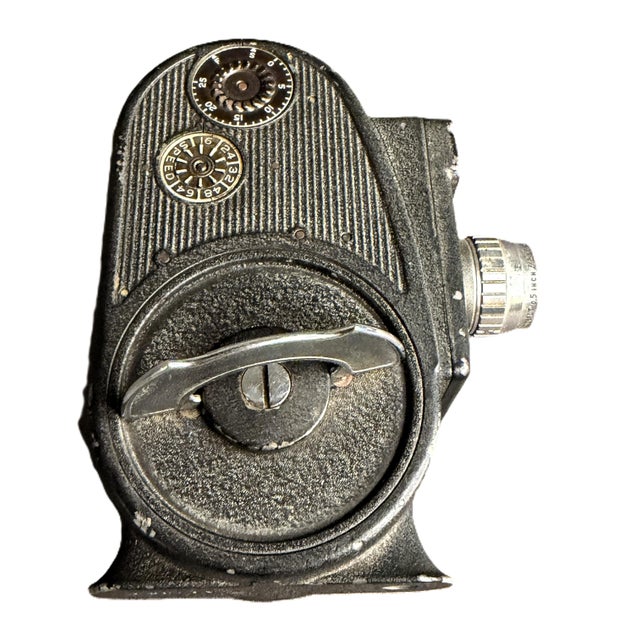 1930s Art Deco Bell & Howell Filmo 134-B 8mm Motion Picture Camera For Sale In Greenville, SC - Image 6 of 16