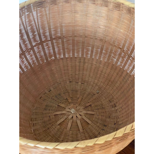 1960s 1960s Two Large Reed Wicker Wiven Baskets Set For Sale - Image 5 of 5