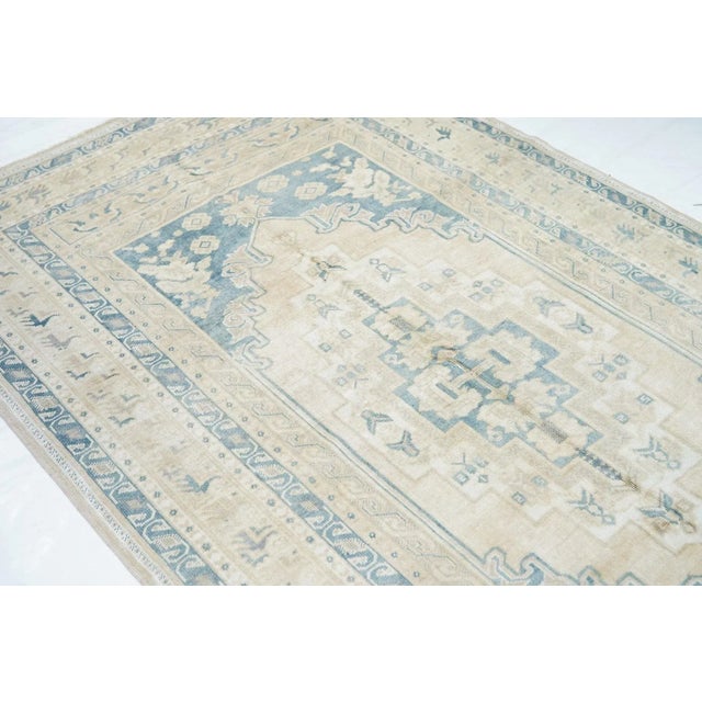 1930s Vintage Turkish Rug 5'0'' x 9'3'' For Sale In New York - Image 6 of 11