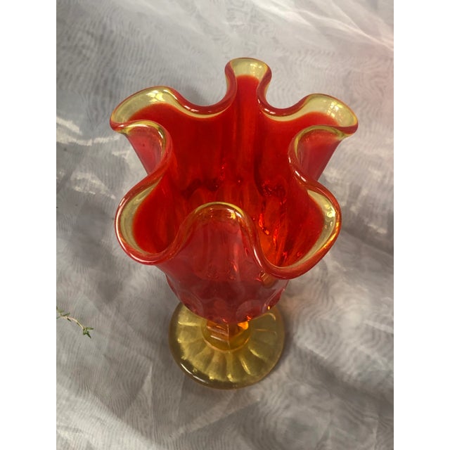 Orange Mid Century Modern Fenton Art Glass Amberina Ruffled Handkerchief Vase For Sale - Image 8 of 10