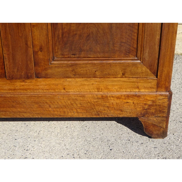 Large Louis Philippe Wardrobe in Walnut, Mid-19th Century For Sale - Image 16 of 18