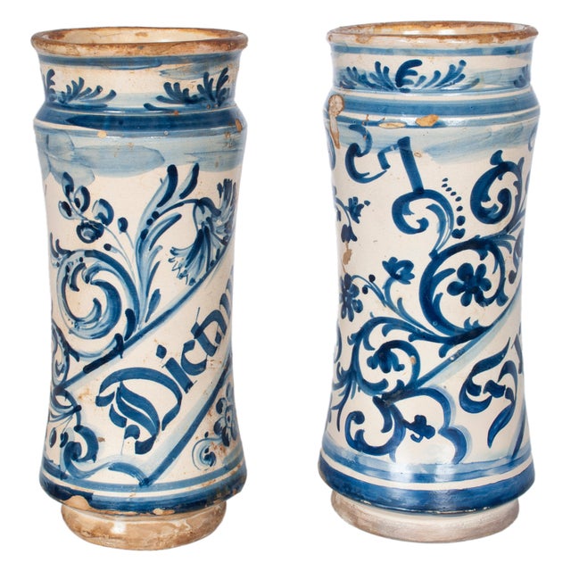 Pair of Antique 17th Century Spanish Blue & White Pottery Albarelli Drug Jars 1680 For Sale - Image 4 of 12