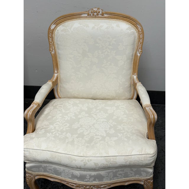 Sofa in S.r.l. Vintage Italian Louis XV Style Fauteuil Armchairs, Pair For Sale - Image 9 of 12