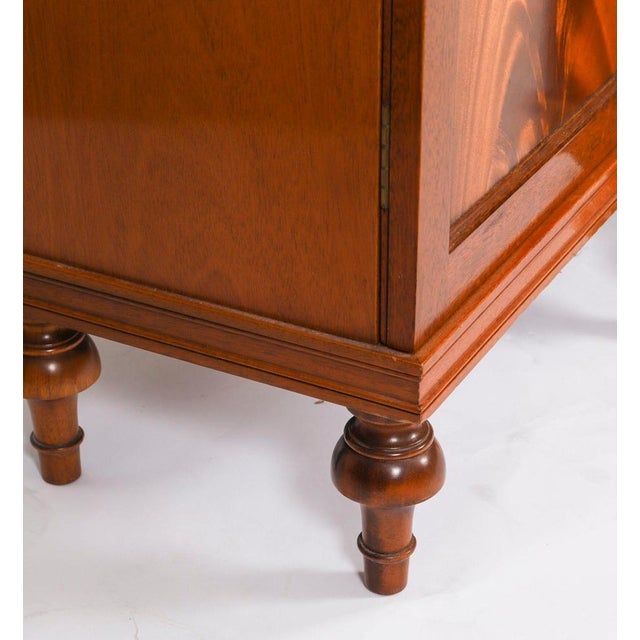 Vintage Late 20th Century Flame Mahogany Sideboard from William Tillman, 1980s For Sale - Image 15 of 18