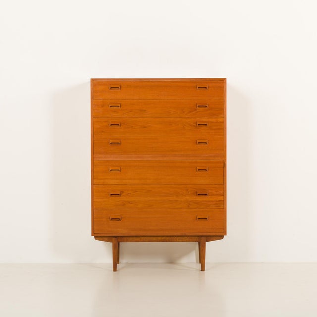 The classic danish teak xl chest of drawers was designed by børge mogensen and made by søborg møbelfabrik in the 1960s....