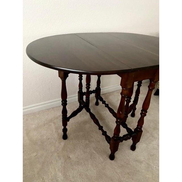 Wood Vintage 1930s Oval Gate-Leg Drop-Leaf Table by Elite Furniture Co. Excellent Condition For Sale - Image 7 of 17