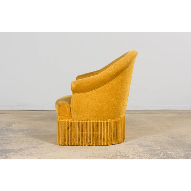 Napoleon III Style Velvet Crapaud Armchair, Provence, 1940 For Sale - Image 11 of 17