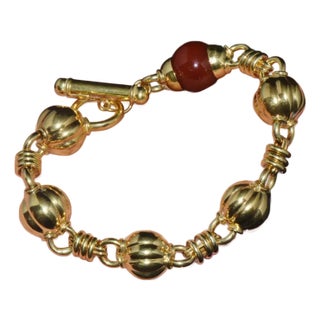 Estate Primavera Preziosi Italian Solid 18K Gold Carnelian Bead Fluted Ball Toggle Bracelet For Sale