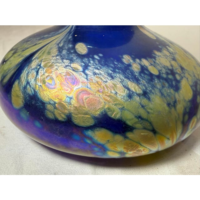 Vintage Hand Blown Kent Fiske Blue Iridescent Art Glass Splatter Vase Sculpture For Sale - Image 12 of 14