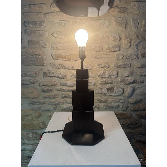 Superb lamp from the 1930s, cubic in shape, beautifully crafted, very stylish and striking, it was designed from a single...
