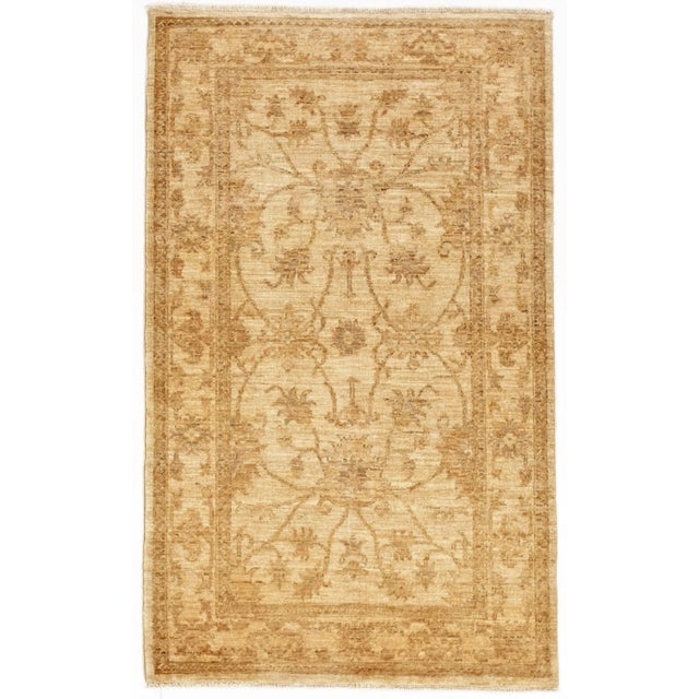 Early 21st Century Vintage Hand-Knotted Accent Rug 2'10"x 4'5" For Sale - Image 9 of 9