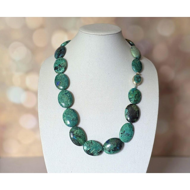 Vintage Arizona Chrysocolla Statement Necklace Believed to Be Native American, Sterling Silver Clasp, Southwestern Jewelry For Sale In Cleveland - Image 6 of 9
