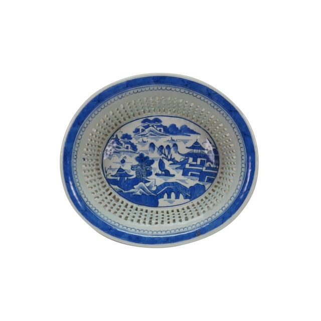 Chinoiserie Antique Chinese Export Canton Blue White Reticulated Serving Plate & Basket For Sale - Image 3 of 17