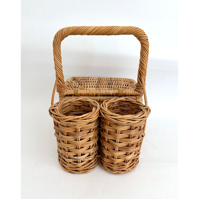 Vintage Wicker Wine Picnic Basket For Sale In Los Angeles - Image 6 of 9