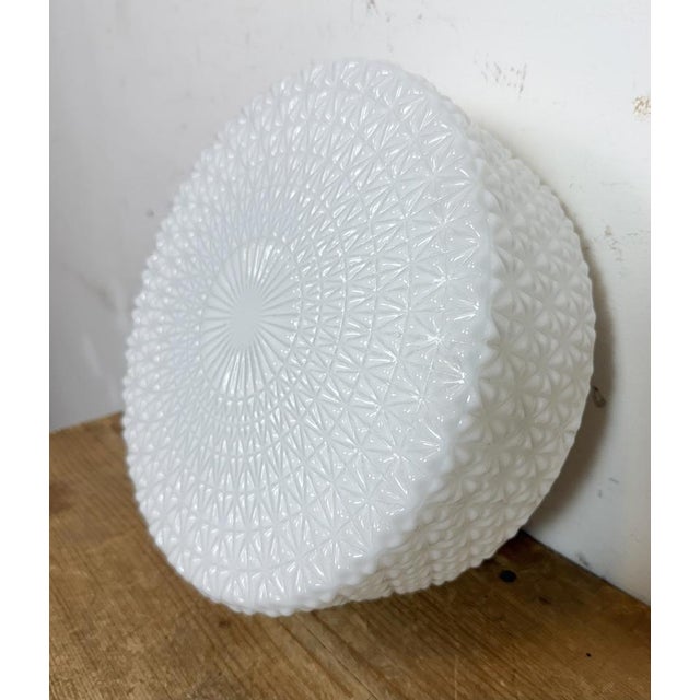 1970s Vintage Wall in Milk Glass, 1970s For Sale - Image 5 of 15