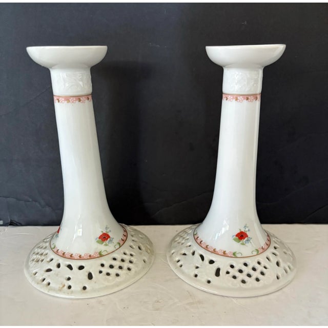 White Oscar De La Renta “Royal Poppy” Porcelain Candlesticks – Pair, West Germany For Sale - Image 8 of 10