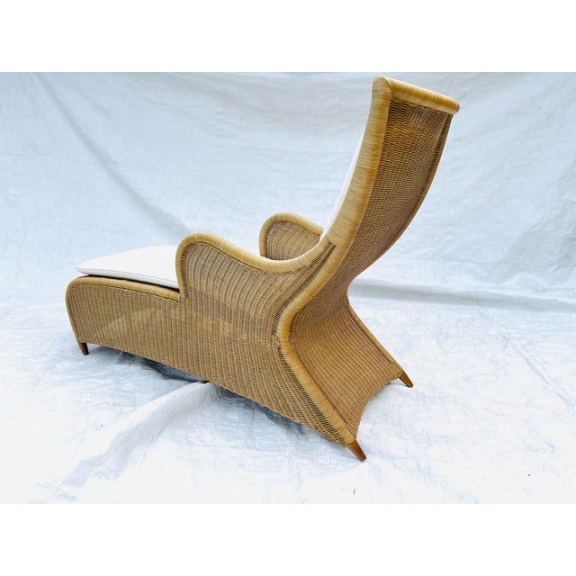 Contemporary Lloyd Flanders Wicker Patio Chaise, Attributed For Sale In New York - Image 6 of 8