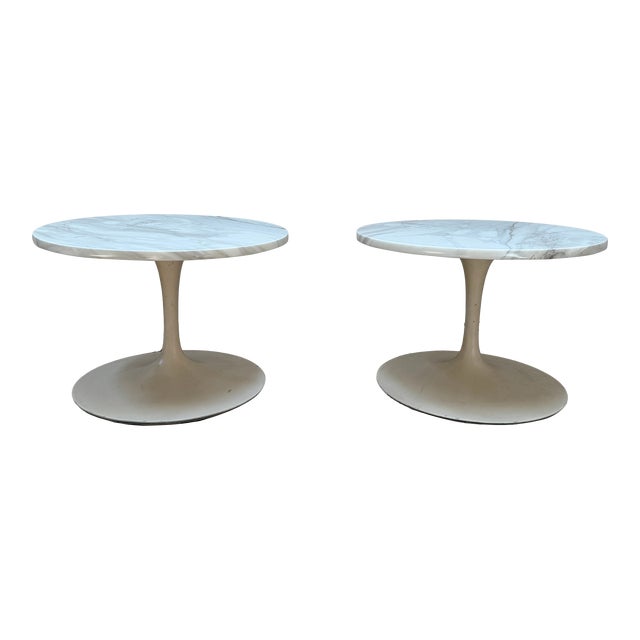 1960s Vintage Marble Top Low Saarinen Side Tables, a Pair For Sale