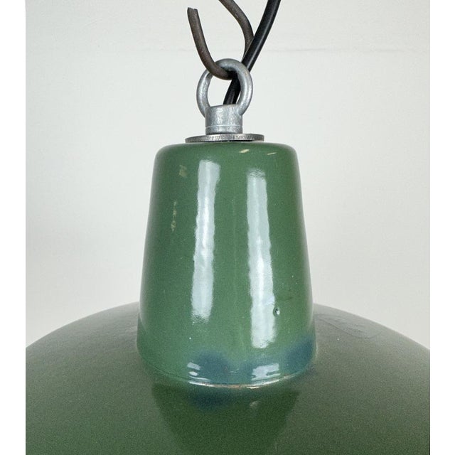Mid-Century Modern Small Industrial Green Enamel Pendant Lamp, 1960s For Sale - Image 3 of 16