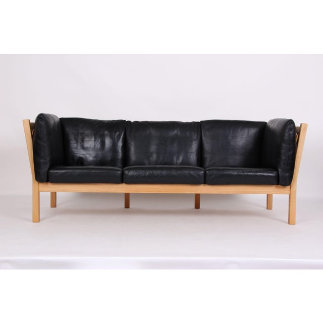 Model AH303 Sofa with Black Leather by Andreas Hansen for Brødere Andersen, 1980s For Sale - Image 10 of 10