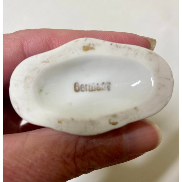 Ceramic Vintage Chelsea Style Porcelain Cat Figurine on Green & Gold Plinth For Sale - Image 7 of 9