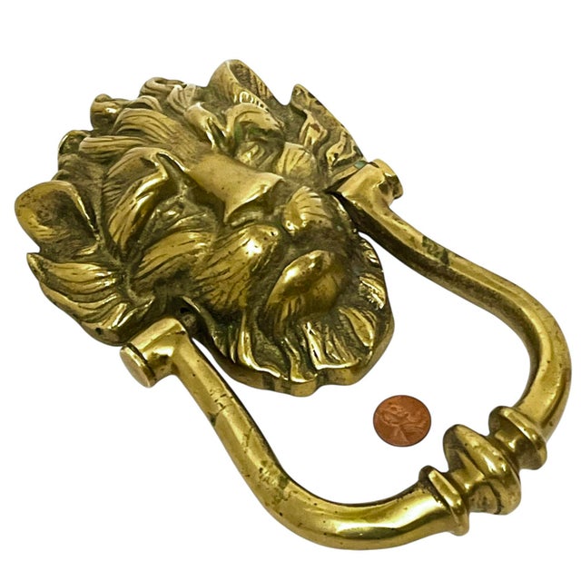 Early 20th Century Antique English Brass Lion Head Door Knocker For Sale - Image 5 of 10
