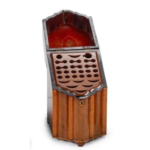 Antique Georgian Mahogany Cutlery Knife Box With Satinwood Shell Inlay.
