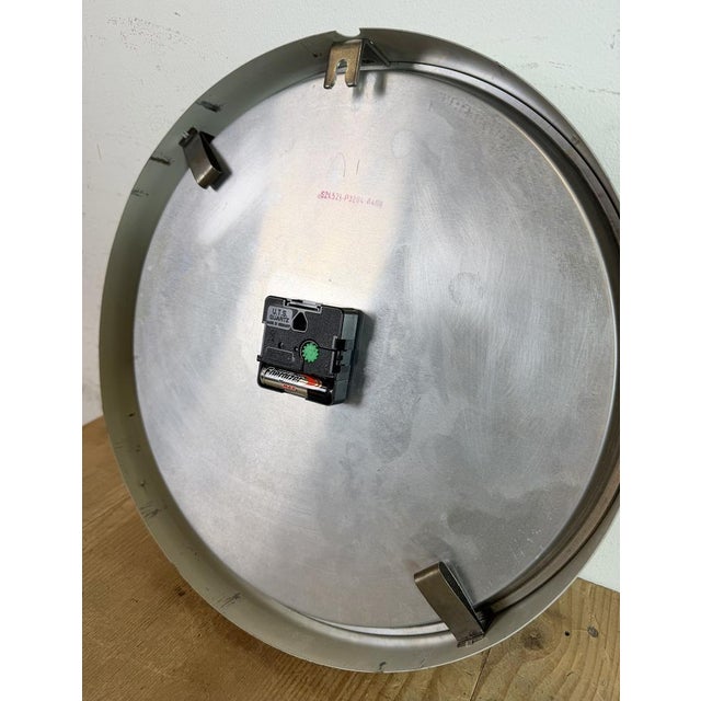 Vintage Industrial Factory Wall Clock from Siemens, 1970s For Sale - Image 15 of 18