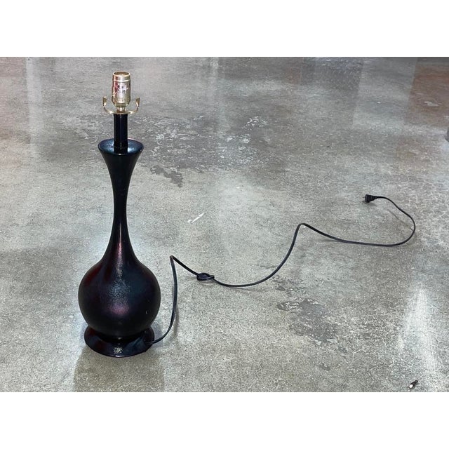 Mid-Century Modern Elegant Sculptural Glossy Black Gourd-Shaped Table Lamp | Mid-Century Modern Revival For Sale - Image 3 of 5