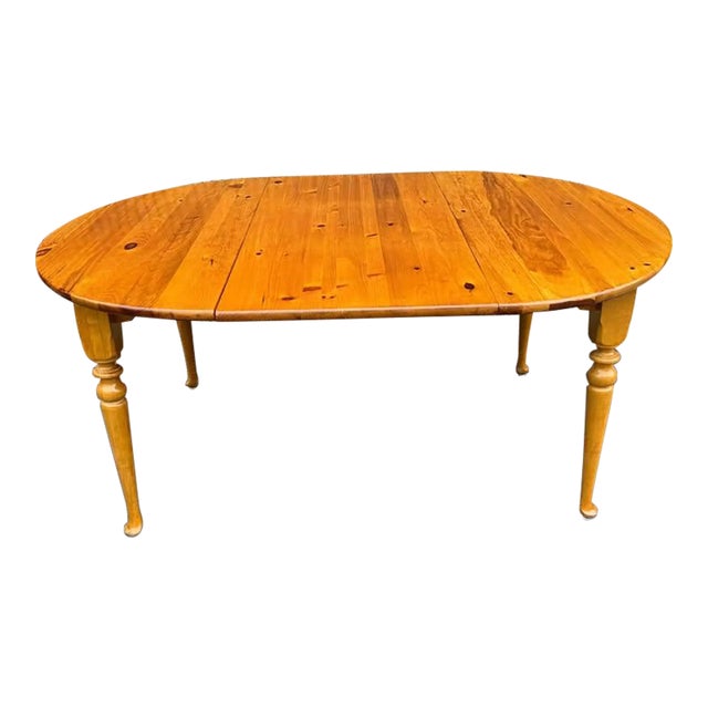 Vintage Early American Primitive Style Solid Yellow Pine Round Dining Table With Leaf. For Sale
