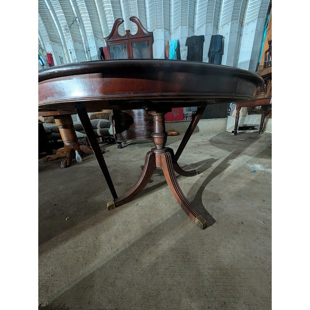 Brass 1970s Drexel Chippendale Mahogany Round Pedestal Dining Table For Sale - Image 8 of 10