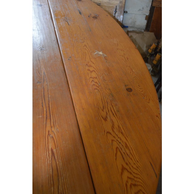1950s Vintage Large Oval Rustic Pine Wood Drop Leaf Dining Table W/ Shapely Feet For Sale - Image 5 of 18