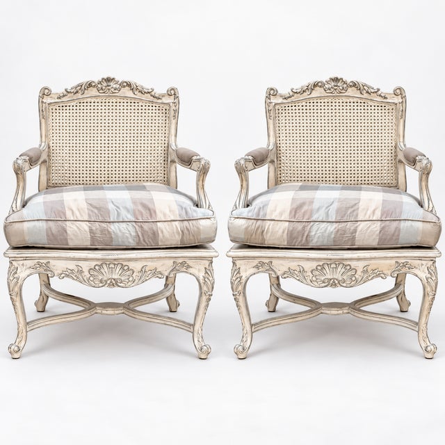 French Louis XV Style Carved Shell & Painted Caned Bergere Chairs -Pair For Sale In Atlanta - Image 6 of 11