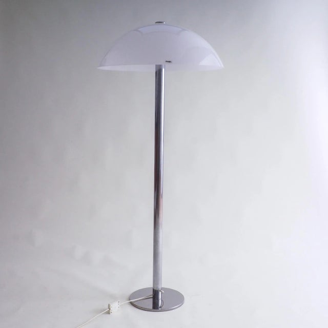 Metal Floor Lamp by Luigi Massoni for Guzzini, 1970s For Sale - Image 7 of 12