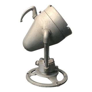 Industrial Design Aluminum Spot Light Floor Lamp For Sale