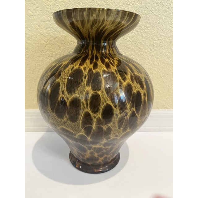 1990s Vintage Maestri Vetrai Empoli Italian Tortoise Shell Art Glass Vase For Sale - Image 5 of 5