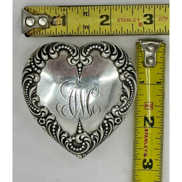 Beautiful Antique Hand Cut Crystal & Sterling Silver Victorian Sweetheart Trinket Box - Circa 1900 For Sale In Boston - Image 6 of 12